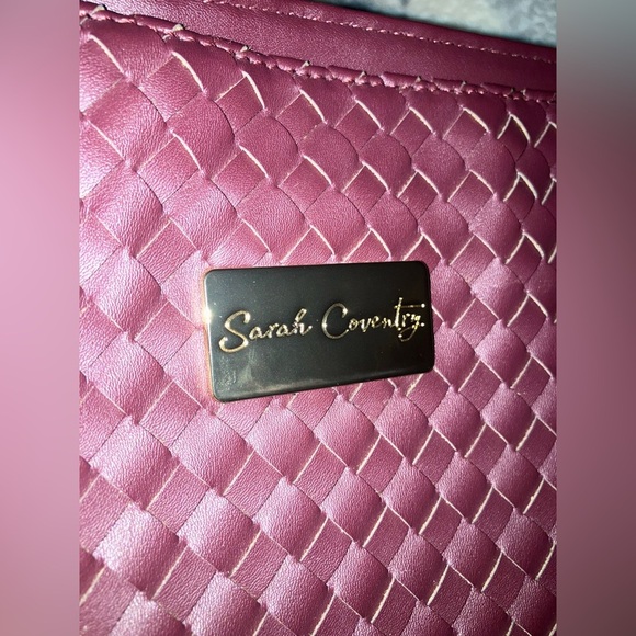 Sarah Coventry Burgandy Shoulder Bag w/ Woven Texture Like New - Picture 2 of 5